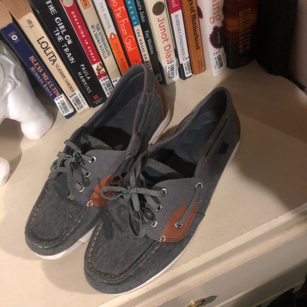 Sperry grey boat shoes!